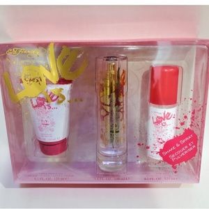 Ed Hardy Love Is, gift set. BNIB